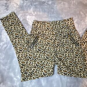 Stylish Leopard Print Skinny Pants